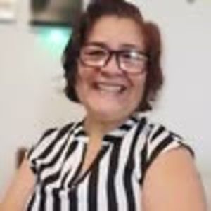 Meet your Posher, Yanira